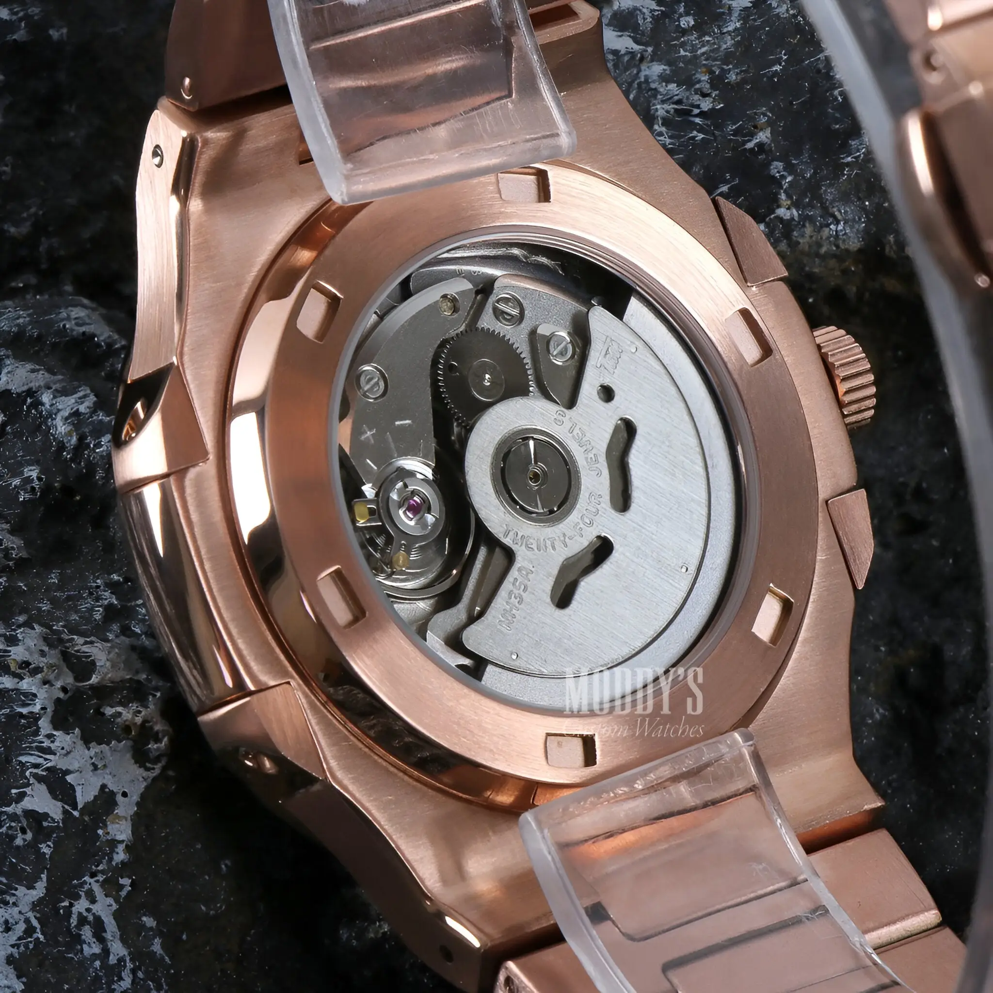 Nautiko | Arabic Rose Gold - White - Image 8