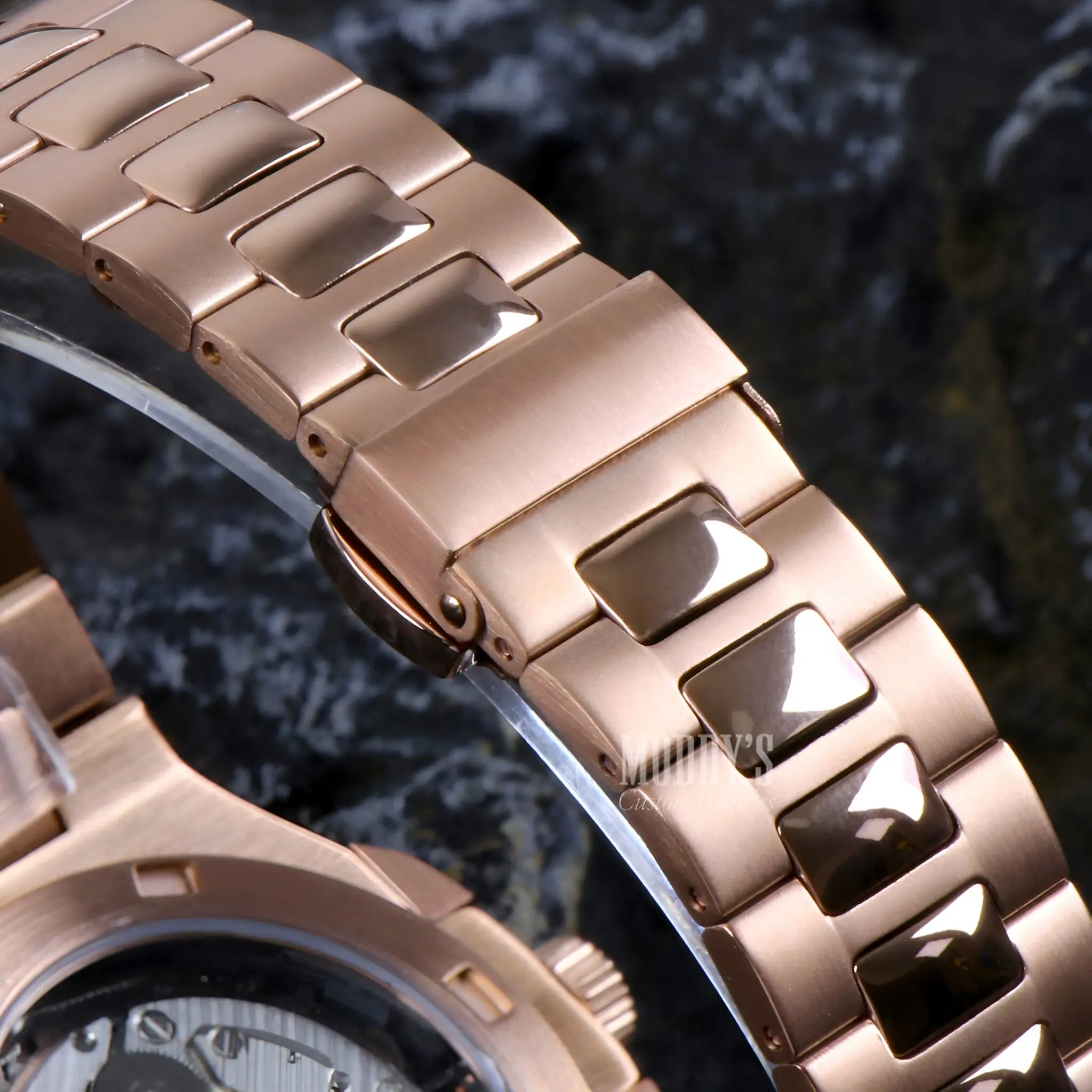 Nautiko | Rose Gold Brown - Image 14
