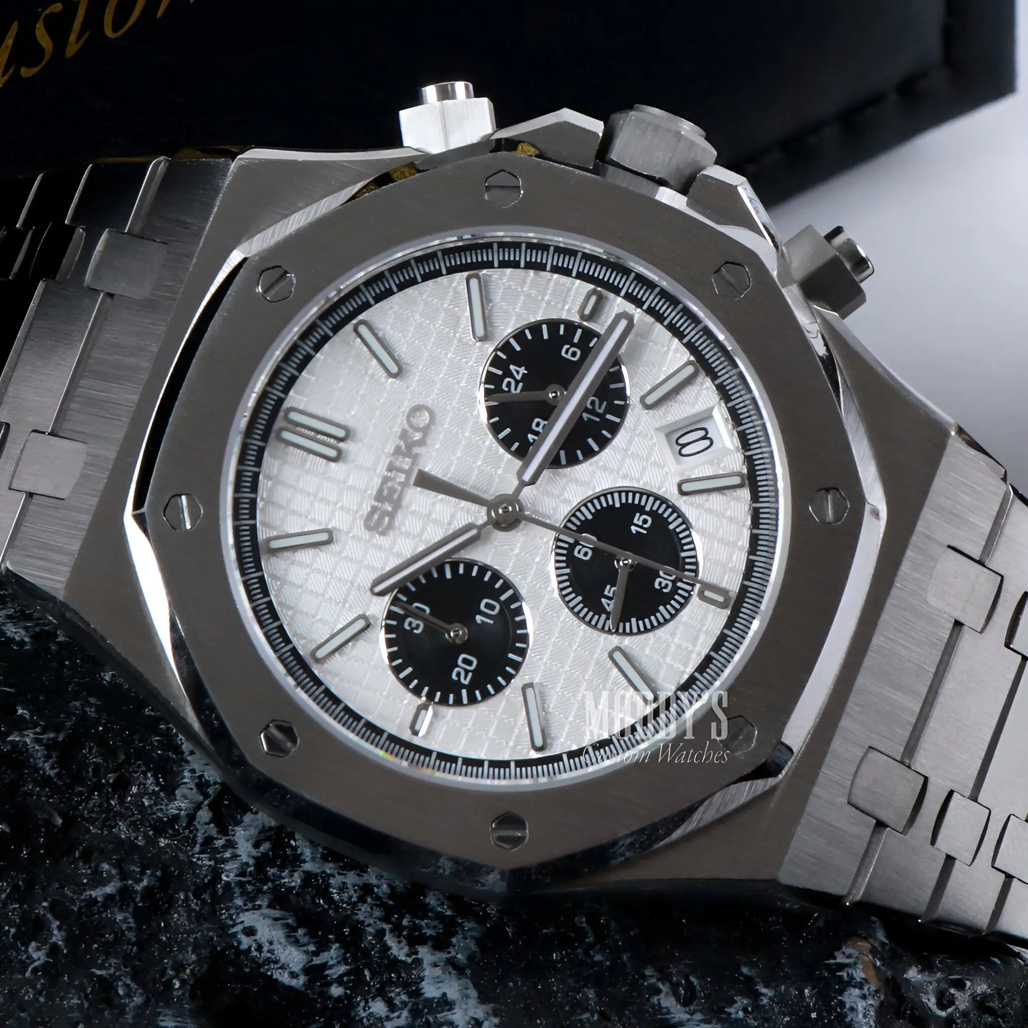 Royal Seikoak | Chrono Panda - Image 10